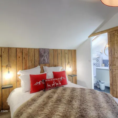 Bed & Breakfast Casa Di L'apa 3*