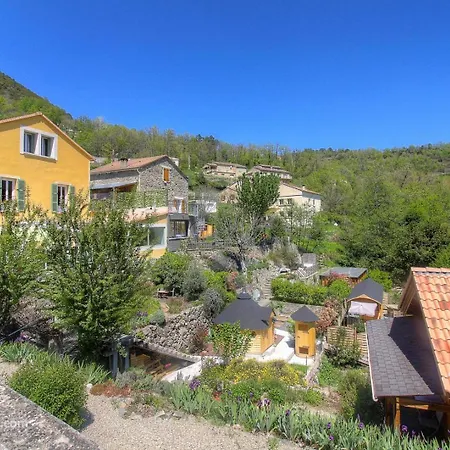 Bed & Breakfast Casa Di L'apa 3*